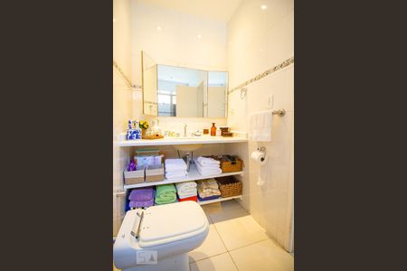 Apartamento à venda com 280m², 3 quartos e 2 vagasBanheiro Suite