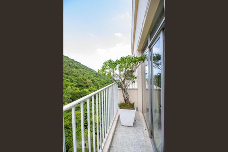 Apartamento à venda com 280m², 3 quartos e 2 vagasVaranda Suite