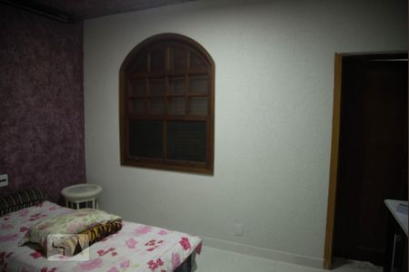 Casa à venda com 400m², 3 quartos e 2 vagas Casa à venda com 400m², 3 quartos e 2 vagasSuite 1