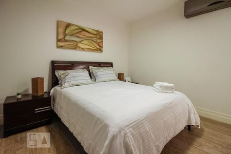 Apartamento à venda com 190m², 3 quartos e 3 vagas Apartamento à venda com 190m², 3 quartos e 3 vagasSuíte 3