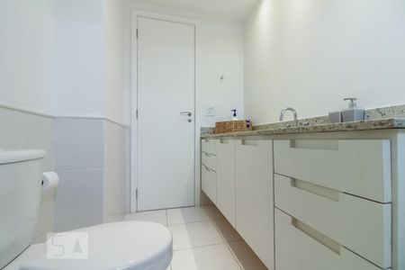 Apartamento à venda com 190m², 3 quartos e 3 vagas Apartamento à venda com 190m², 3 quartos e 3 vagasBanheiro Suíte 3