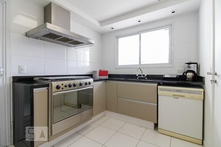 Apartamento à venda com 190m², 3 quartos e 3 vagas Apartamento à venda com 190m², 3 quartos e 3 vagasCozinha