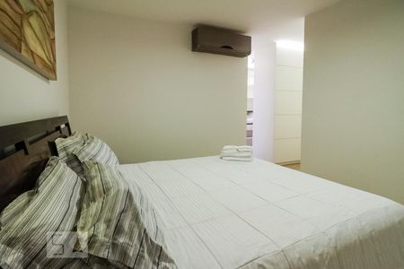 Apartamento à venda com 190m², 3 quartos e 3 vagas Apartamento à venda com 190m², 3 quartos e 3 vagasSuíte 3