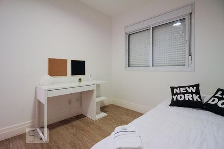 Apartamento à venda com 190m², 3 quartos e 3 vagas Apartamento à venda com 190m², 3 quartos e 3 vagasSuíte 2