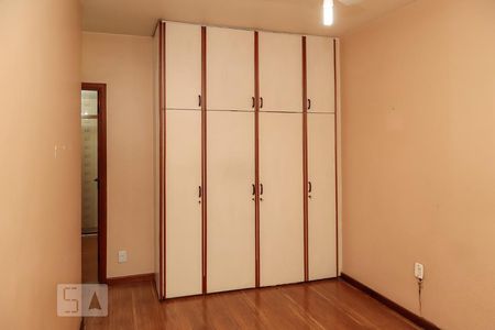 Apartamento à venda com 70m², 2 quartos e 1 vaga Apartamento à venda com 70m², 2 quartos e 1 vagaSuíte