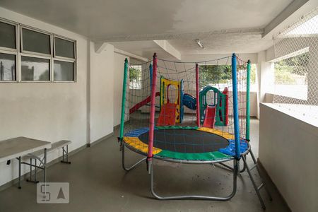 Apartamento à venda com 70m², 2 quartos e 1 vaga Apartamento à venda com 70m², 2 quartos e 1 vagaPlay