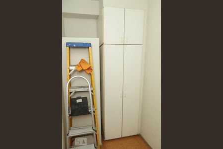 Apartamento à venda com 70m², 2 quartos e 1 vaga Apartamento à venda com 70m², 2 quartos e 1 vagaQuarto de Serviço