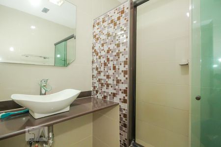 Apartamento à venda com 200m², 4 quartos e 4 vagas Apartamento à venda com 200m², 4 quartos e 4 vagasBanheiro - SUite