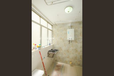 Apartamento à venda com 200m², 4 quartos e 4 vagas Apartamento à venda com 200m², 4 quartos e 4 vagasÁrea de Serviço