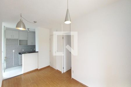 Sala de apartamento para alugar com 3 quartos, 53m² em Vila Marieta, Campinas