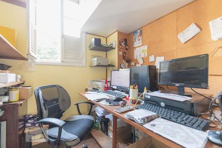 Apartamento à venda com 230m², 3 quartos e sem vaga Apartamento à venda com 230m², 3 quartos e sem vagaDependência