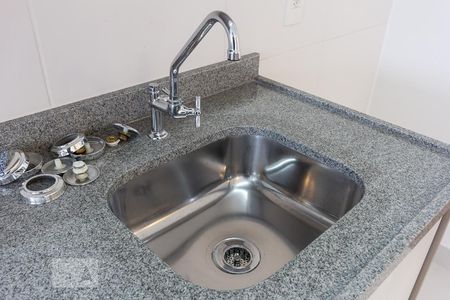 Apartamento à venda com 58m², 2 quartos e 1 vaga Apartamento à venda com 58m², 2 quartos e 1 vagaCozinha Pia