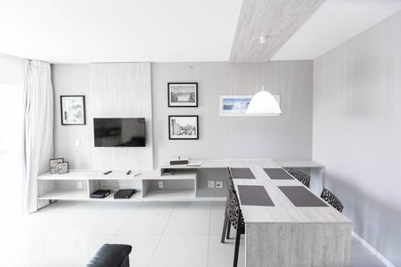 Sala de apartamento para alugar com 1 quarto, 80m² em Jacarepaguá, Rio de Janeiro