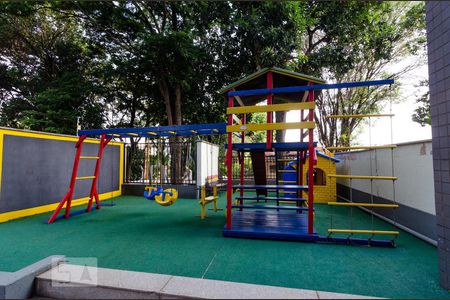 Apartamento à venda com 63m², 2 quartos e 1 vaga Apartamento à venda com 63m², 2 quartos e 1 vagaDependências do prédio - playground