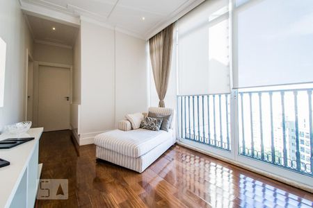 Apartamento à venda com 326m², 4 quartos e 5 vagasSala 2