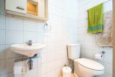 Apartamento à venda com 326m², 4 quartos e 5 vagasBanheiro de Serviço 1