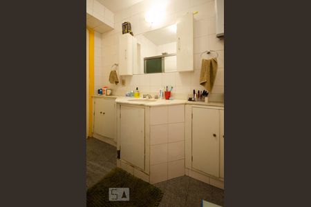 Apartamento à venda com 80m², 2 quartos e sem vaga Apartamento à venda com 80m², 2 quartos e sem vagaBanheiro