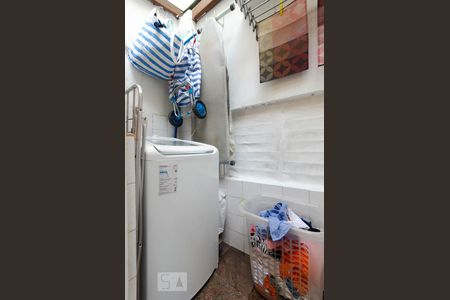 Apartamento à venda com 80m², 2 quartos e sem vaga Apartamento à venda com 80m², 2 quartos e sem vagaÁrea de serviço