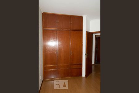Apartamento para alugar com 232m², 4 quartos e 3 vagas Apartamento para alugar com 232m², 4 quartos e 3 vagasQUARTO SUITE 1