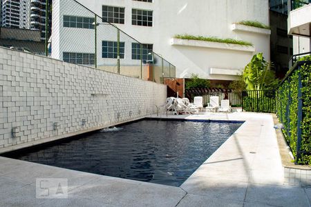 Apartamento para alugar com 232m², 4 quartos e 3 vagas Apartamento para alugar com 232m², 4 quartos e 3 vagasPISCINA