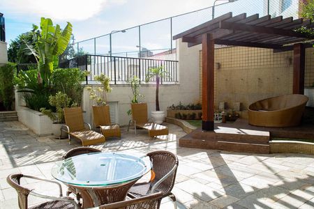 Apartamento para alugar com 232m², 4 quartos e 3 vagas Apartamento para alugar com 232m², 4 quartos e 3 vagasÁREA SOCIAL