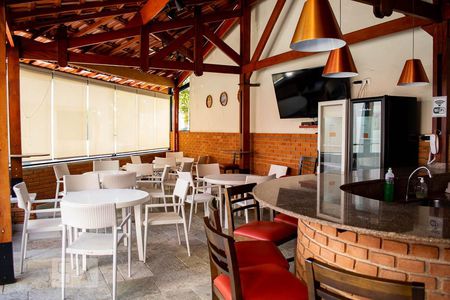 Apartamento para alugar com 232m², 4 quartos e 3 vagas Apartamento para alugar com 232m², 4 quartos e 3 vagasCHURRASQUEIRA