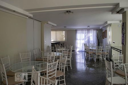 Apartamento para alugar com 232m², 4 quartos e 3 vagas Apartamento para alugar com 232m², 4 quartos e 3 vagasSALÃO FESTAS