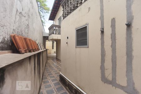 Casa de condomínio à venda com 250m², 5 quartos e 3 vagas Casa de condomínio à venda com 250m², 5 quartos e 3 vagasQuintal