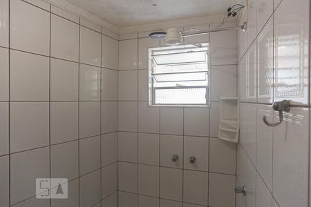 Casa de condomínio à venda com 250m², 5 quartos e 3 vagas Casa de condomínio à venda com 250m², 5 quartos e 3 vagasEdícula - banheiro
