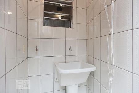 Casa de condomínio à venda com 250m², 5 quartos e 3 vagas Casa de condomínio à venda com 250m², 5 quartos e 3 vagasEdícula - lavanderia