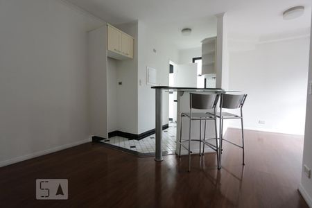 sala de apartamento para alugar com 1 quarto, 43m² em Vila Suzana, São Paulo