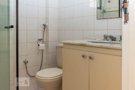 Apartamento à venda com 70m², 3 quartos e 2 vagasBanheiro Social