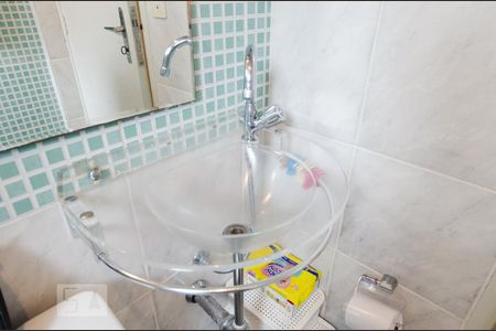 Banheiro de apartamento à venda com 2 quartos, 55m² em Santa Terezinha, São Bernardo do Campo