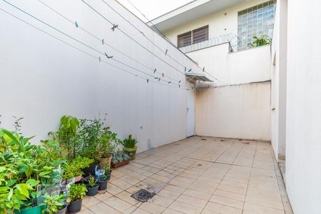 Casa à venda com 306m², 4 quartos e 4 vagas Casa à venda com 306m², 4 quartos e 4 vagasÁrea de Serviço