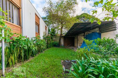 Casa à venda com 306m², 4 quartos e 4 vagas Casa à venda com 306m², 4 quartos e 4 vagasQuintal e Garagem Aberta