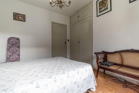 Casa à venda com 306m², 4 quartos e 4 vagas Casa à venda com 306m², 4 quartos e 4 vagasQuarto 1