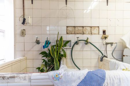 Casa à venda com 306m², 4 quartos e 4 vagas Casa à venda com 306m², 4 quartos e 4 vagasLavanderia - Detalhe