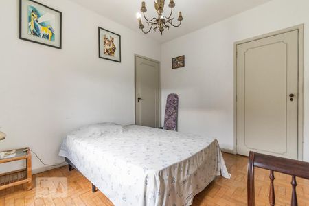 Casa à venda com 306m², 4 quartos e 4 vagas Casa à venda com 306m², 4 quartos e 4 vagasQuarto 1