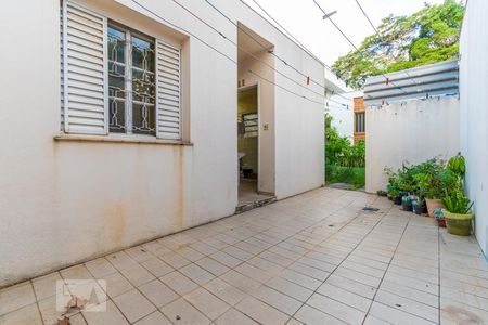 Casa à venda com 306m², 4 quartos e 4 vagas Casa à venda com 306m², 4 quartos e 4 vagasÁrea de Serviço