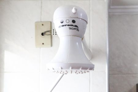 Banheiro de apartamento à venda com 2 quartos, 64m² em Vila Guilherme, São Paulo