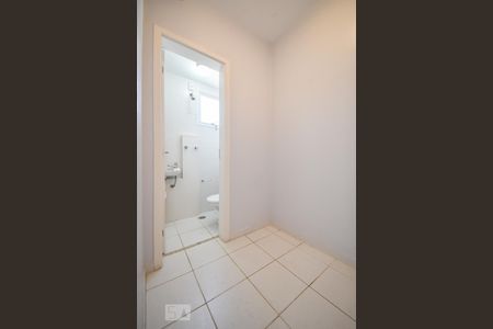 Apartamento à venda com 138m², 3 quartos e 2 vagas Apartamento à venda com 138m², 3 quartos e 2 vagasQuarto de Serviço