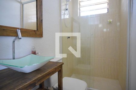 Banheiro de apartamento para alugar com 1 quarto, 43m² em Protásio Alves, Porto Alegre