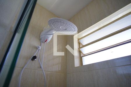 Banheiro de apartamento para alugar com 1 quarto, 43m² em Protásio Alves, Porto Alegre