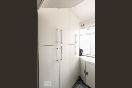 Apartamento à venda com 77m², 3 quartos e 1 vaga Apartamento à venda com 77m², 3 quartos e 1 vagaLavanderia