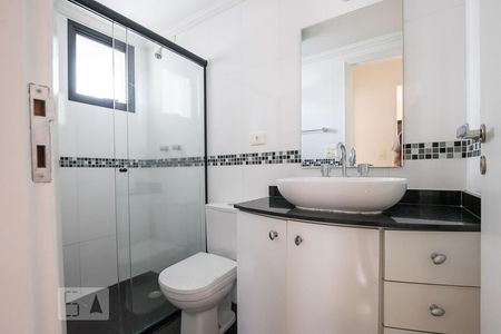 Banheiro de apartamento para alugar com 2 quartos, 69m² em Vila Mascote, São Paulo