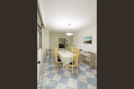 Casa para alugar com 480m², 5 quartos e 6 vagas Casa para alugar com 480m², 5 quartos e 6 vagasSala de Almoço