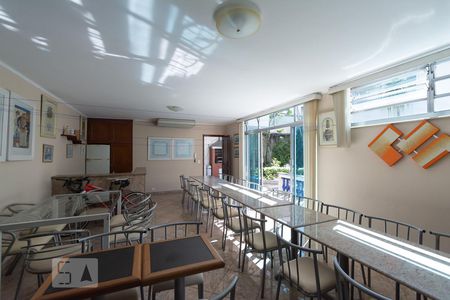 Casa para alugar com 480m², 5 quartos e 6 vagas Casa para alugar com 480m², 5 quartos e 6 vagasSalão de Festas