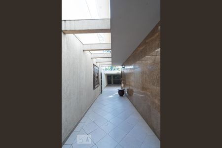 Casa para alugar com 480m², 5 quartos e 6 vagas Casa para alugar com 480m², 5 quartos e 6 vagasCorredor Lateral