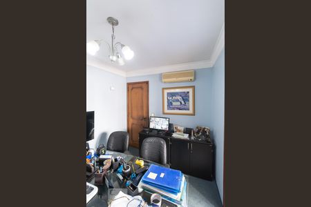 Casa para alugar com 480m², 5 quartos e 6 vagas Casa para alugar com 480m², 5 quartos e 6 vagasEscritório