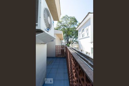 Casa para alugar com 480m², 5 quartos e 6 vagas Casa para alugar com 480m², 5 quartos e 6 vagasEscritório Varanda